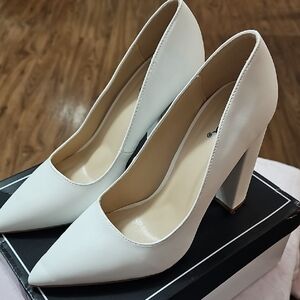 Qupid White Block Heel Pumps